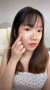 Biore UV Aqua Rich Watery Essence SPF50 /PA ♦️Limited stock ♦️The colorless essence sunscreen forms a waterproof shield to provide sun protection from UV rays without leaving a white cast or sticky feeling on skin. ♦️ Hyaluronic acid, royal jelly extract and other moisturizing key ingredients keep skin comfortable and hydrated. ♦️ This Biore sunscreen is hailed as a holy grail sun care product for those looking for ultra-light watery gel sunscreens. 💃 It also doubles as a primer to smooth skin 