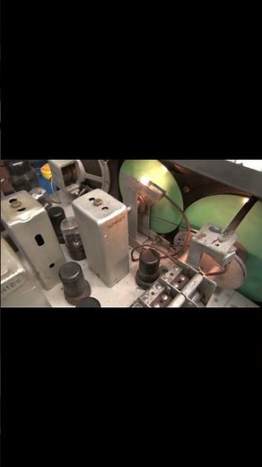 Hallicrafters Shortwave repair #shorts #hamradio #retro #vintage #diy #antique #broken #fix #howto