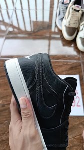 76K views · 951 reactions | Sold 1500 free shipping Size 9.5/ 43/ 27.5cm Pm para Iwas scammer Gcash number: Dianny Marmes 0977-2147-821 Welmar Marmes 0999-9322-592 | Sam'z Ukay-Ukay Shoes | Facebook