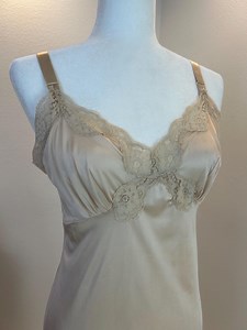 1980s Nude Lace Lingerie Slip - Size 40, Vintage Style - Etsy