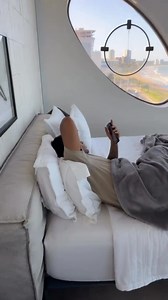 Carlinhos aproveitou que não tinha ninguém, foi tomar um banho de praia 👏👏 | Carlinhos Maia e a turma da casa da barra fc