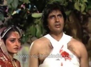 Jaya Prada, Meenakshi Seshadri, Amitabh Bachchan during the shooting of Gangaa Jamunaa Saraswati. | Bollywoodirect