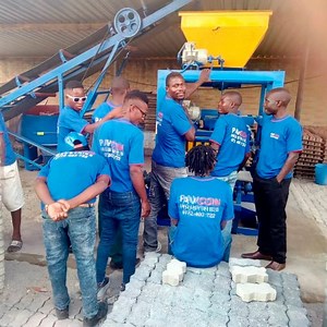 [Hot Item] Qt4-24 Professional Construction Building Concrete Block Machine Cement Brick Maker Machine Price