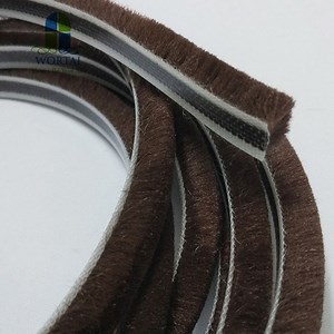 [Hot Item] Weather Dust Proof Rubbe Seal Strip Wool Pile Brush Seal for Pet Door