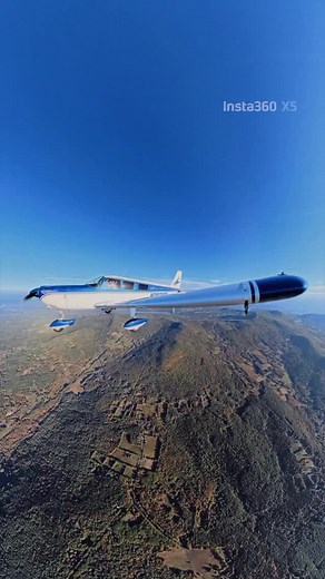 Albany to Philly in 20 seconds! @insta360 #pilot #flying #avgeek #airplane #pilotlife #insta360x5 #insta360 | Fly.Code.Repeat