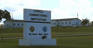 Video: Florida will not charge corrections officer who beat woman at Lowell Correctional Institute