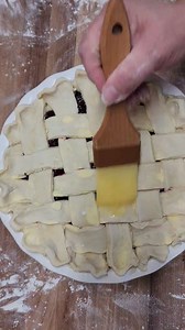 PIE CRUST (TIPS) 📌(Save this recipe!!) Ingredients: •All-purpose flour •High-fat butter (Kerry Gold) •Lard (or vegetable shortening) •Salt •Ice water ✅Use very cold butter or fat – Keep the butter, shortening or fat well-chilled and cut into small pieces to begin with. ✅Don’t overwork the dough – While some recommend using a food processor to make pie crust, we do not. We recommend using a pastry blender and making pie crust by hand. The more you work with the fat pieces and flour, the higher c