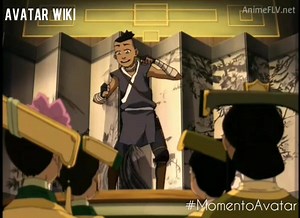 El haiku es un género poético de origen japonés. Los haikus se escriben, según la tradición, en tres versos sin rima, de 5, 7 y 5 sílabas, respectivamente, aunque según entiendo estas reglas pueden variar según el caso... ¿Han intentado contar las silabas en los haikus de Sokka? ¡Prueben a hacerlo! ~Rosa | Avatar Wiki