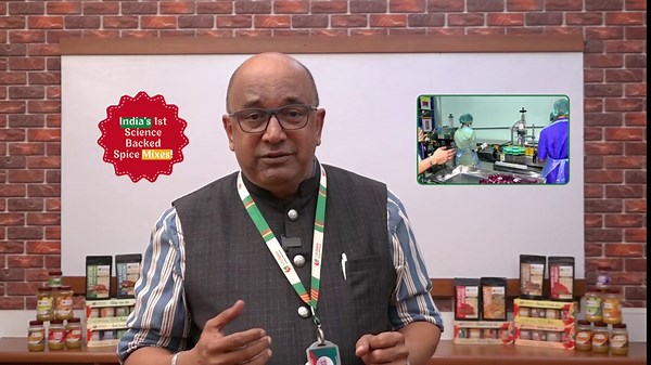 Lifespice Turmeric Powder 100g Pouch (Roasted) | Authentic Indian Spice for Unique Flavor, Color and Benefits | With rich Natural Phytochemicals | In a Easy-use Zip-lock Pouch