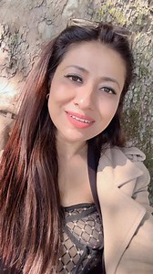 Join me in Family Constellation Workshop in London! 🇬🇧 @shaktispacelondon Every soul is connected through invisible threads of family love. When these threads are tangled with pain or unresolved stories, life feels heavy. 🌌 Join me this Sunday, 28th September in London, for my Family Constellation Workshop. 🌱You can join as a Client to resolve your own issues or as a Role Player/Representative for others. 🌱You will be benefitted in both ways. Together we will bring light to the hidden, heal