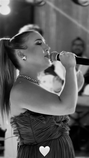 Ce melodie frumoasă! 🤍 | Simina Stanciu