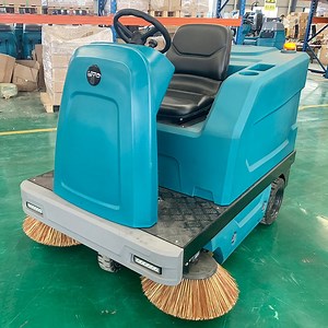 [Hot Item] School Station Parking Lot Commercial Electric Driving Cleaning Road Floor Sweeper
