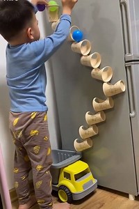 Dengan bahan-bahan sederhana, ternyata kita bisa bikin aneka mainan seru buat anak-anak lho (y) | Mari Masak