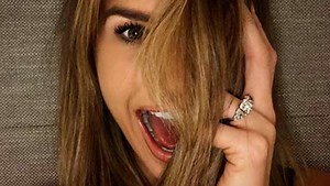 WATCH: 10 of the most dazzling celebrity engagement rings