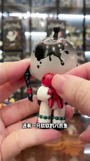 WEDNESDAY ADDAMS & MOMMY! 😱 These New Blind Box Figures Are INSANELY Detailed & Interactive!