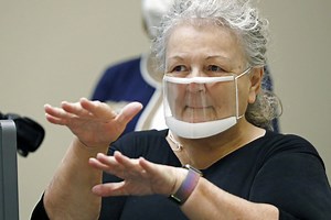 Study: Deaf patients face discrimination in access to health care