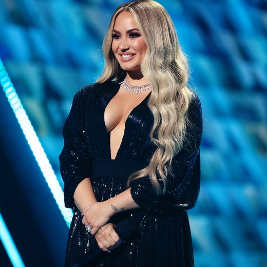 Demi Lovato Highlights Her Stretch Marks With Glitter to Celebrate Body Positivity