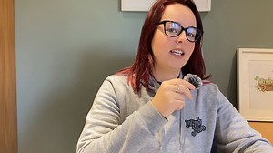 🚀 8 COMPETENZE ESSENZIALI per diventare un ANIMATORE TURISTICO di SUCCESSO! 🌍✨ 🔥 Vuoi diventare un animatore turistico di successo? 🔥 Essere un animatore non significa solo far divertire gli ospiti, ma anche sviluppare competenze tecniche e soft skills che ti renderanno un vero professionista dell’intrattenimento! 🎤🎭💃 In questo video scoprirai le 10 abilità fondamentali che ogni animatore turistico deve avere: dalla comunicazione al problem solving, dalla leadership all’uso del microfono.