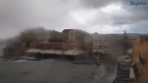 Memories from 2021 😊 "Medea" is here in Chania, Old Port live cam, video time-lapse of 16.02.2021 Source: skylinewebcams #CreteChania #ChaniaCrete #CreteInsiders | Crete Insiders