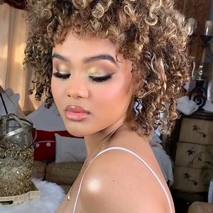 Glow and Curls Peach Deluxe Dreams By makeup artist @style.fashion.nat 🤩✨💛 gorgeous glam on @karolainnx ✨ Shop Peach Deluxe Link In Bio 3.4oz back in stock !!! | Melanie Mills Hollywood