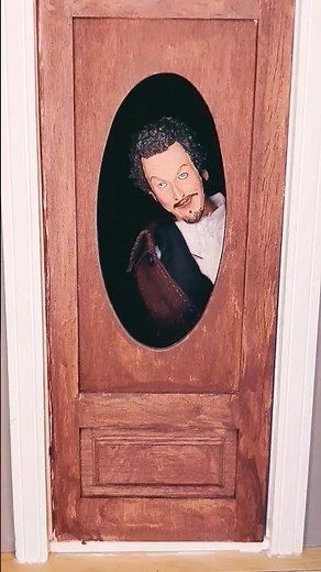 Home alone Hello! scene setup for you