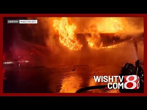 Fire destroys Muncie AutoZone