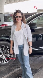 #Sanaya Malhotra at airport departure. #sanayamalhotra #BollywoodQueen1 #bollywoodmovie #bollywoodsongs #bollywood #BollywoodNews #bollywoodstyle #bollywoodstyle #bollywoodbeauty #bollywoodqueen #bollywoodfashion | Savdhaan