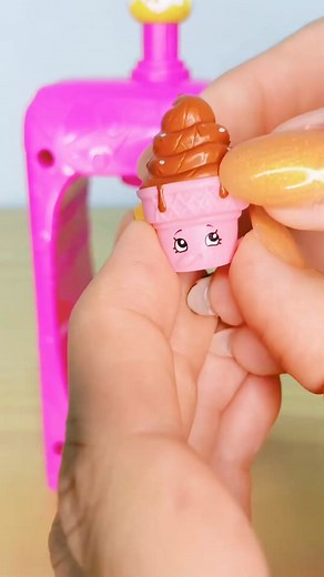 VIDEO #barbie #asmrtoys #satisfyingvideo #barbie #spring #cleaning #outfits #closet | Giggle Gallery