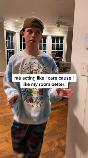 my childhood in 7 seconds... 🤣 btw merry christmas!!!!