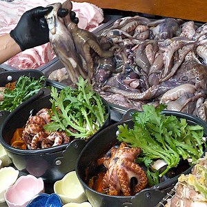 4.4K views · 106 reactions | Awesome! Hot place homemade food pub in Seoul, Korea | My Pub Food | Facebook