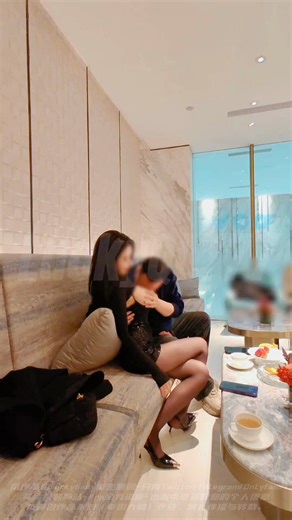 RT @LuakyQL777: 最精彩片段来了吃完饭在包间准备休息会去酒吧结果我这朋友直接上来就动手动脚的开始调戏baby事后问baby啥感觉 她说弄的她快痒死了 当时好想要一直下去！更多精彩内容👀！主页！