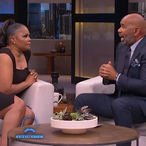 Steve Harvey Clarifies Remarks to Mo'Nique After Backlash: "I Misspoke"