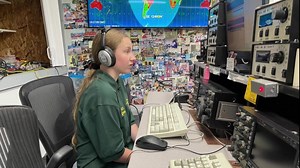 40K views · 840 reactions | The Thrilling World of Amateur Radio Contesting. #fbreelsfypシ゚viralfbreelsfypシ゚viral #fbviralreels #fb | 4 F 1 E B D Amateur Radio | Facebook