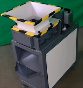 [Hot Item] Small and Medium-Sized Shredder PP/Pet/PVC/ABS Plastic Bottle Rubber Tire Mattress Scrap Metal Shredder