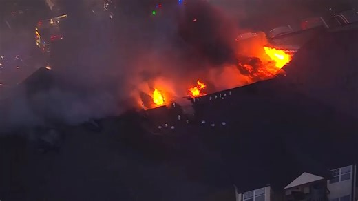 Early morning fire destroys NJ townhouses