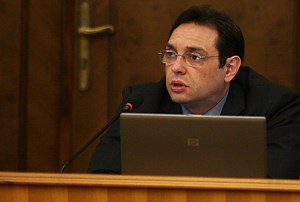 VULIN: Zakon o radu vodi računa o radničkim pravima!