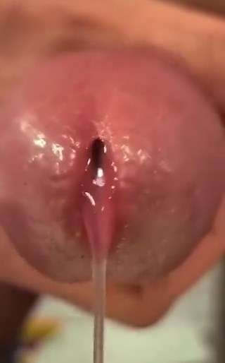 RT @GaySexGang: The awesome beauty of the male orgasm. 🍆💦💦 @labbc4me #cumshot