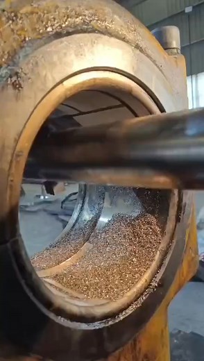 Machining a Large Bearing Bore #Machining #HeavyEquipment #Metalworking | TechWorks Hub