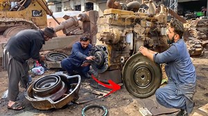 Amazing Process Of Dozer Engine D8K Fri Wheel Hozing Replacement // Asian skills | Restoration King