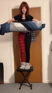 Pattern 👉🏻 https://patternshere.com/unlock/?pattern=granny-square #crochet #crochetlove #crochetcommunity #crochetpattern #crochetinspiration #crochetblanket #crocheting #crochetersofinstagram | Crochet Tutorial