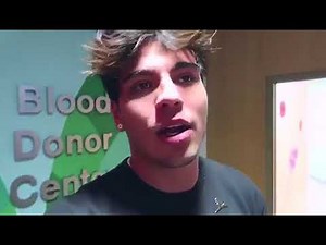 ¿Conoces a Sebastián Villalobos? Un Youtuber con una clara misión social