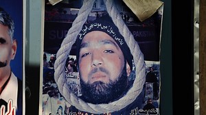 Pakistan hangs Mumtaz Qadri for murder of Salman Taseer