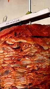 ¿Pizza al Pastor? 🌮 🍕 #pizzaconpastir #llegaronlaspipshas | Xelav Elav