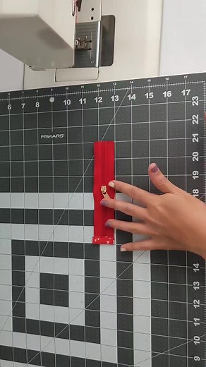 Sewing Tips and Tricks: Zipper Tabs #easysewing #sewingtutorial #diycheng #sewing #sustainable #easysewingproject #diycraft #sewingproject #diyprojects #sewingtips #sewingtricks #sewist #sewingtipsandtricks #sewingforbeginners | DIY Cheng