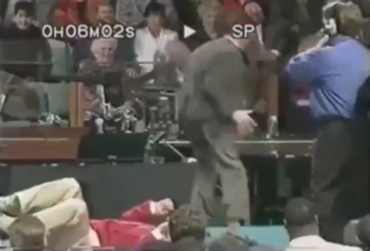 Chelsea Grin - Crewcabanger 🔥 Follow us on Spotify: https://rb.gy/i9ohog | The same video of Pastor freaking out to different breakdowns