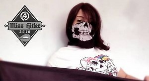 Estremisti indagati per partito nazista, 26enne vinse il titolo di "miss Hitler"