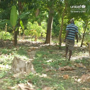"Education is the future of both children and adults. If we don't send children to school, they won't learn anything." ~Enel, parent. Despite financial challenges, Enel and his wife remain determined to ensure their children receive an education. 💪 Together, we can ensure that every child has the opportunity to learn, grow, and build a brighter future. 💙 | UNICEF Haiti
