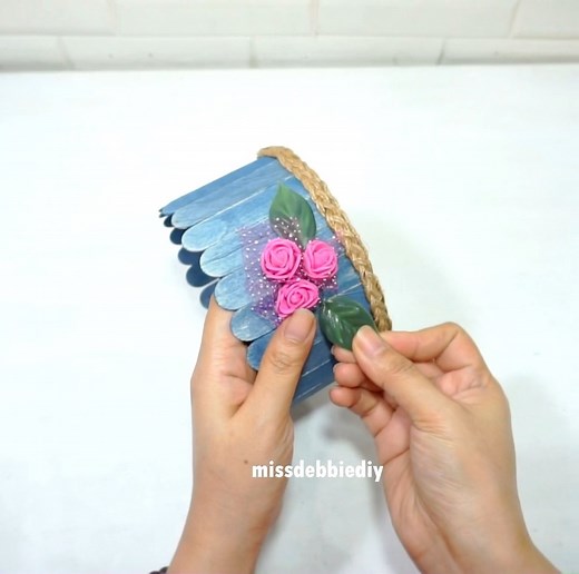 Why spend on store-bought items when you can DIY? Check out these 2 cardboard ideas for inspiration! #diy #howto #diyprojects #crafts #recycling | 𝓜𝓲𝓼𝓼𝓭𝓮𝓫𝓫𝓲𝓮𝓓𝓲𝔂