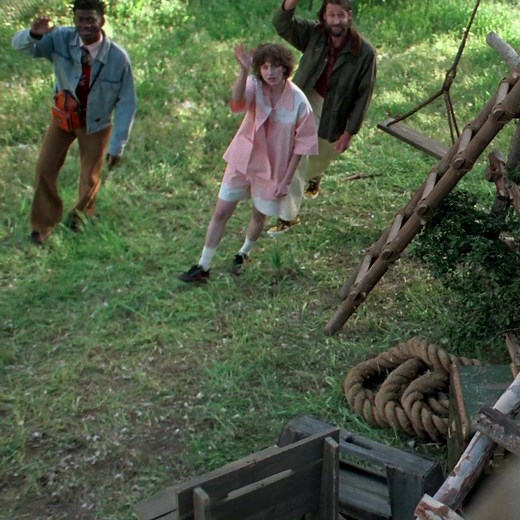 The cast of the campaign for Gucci's first fully sustainable line includes Jane Fonda, David Mayer de Rothschild, Lil Nas, King Princess and Miyavi Ishihara. Photographed in a city treehouse, they each wear pieces from Gucci Off The Grid, the House's collection created with recycled, organic, bio-based and sustainbly sourced materials, such as ECONYL® regenerated nylon. | Gucci