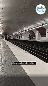 🚇 Mardi soir, un homme malvoyant de 42 ans est décédé en tombant sur les rails du métro. L'accident s'est produit à la station Denfert-Rochereau, sur la ligne 6. Les secours n'ont pas réussi à le réanimer. 🎥 Marie Pomme / actu Paris #metro #faitsdivers #handicap | Actu Paris